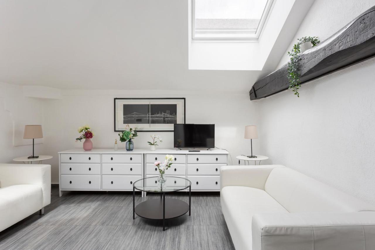 2 Bedroom 2 Bathroom Apt - Duomo 1 Μιλάνο Εξωτερικό φωτογραφία
