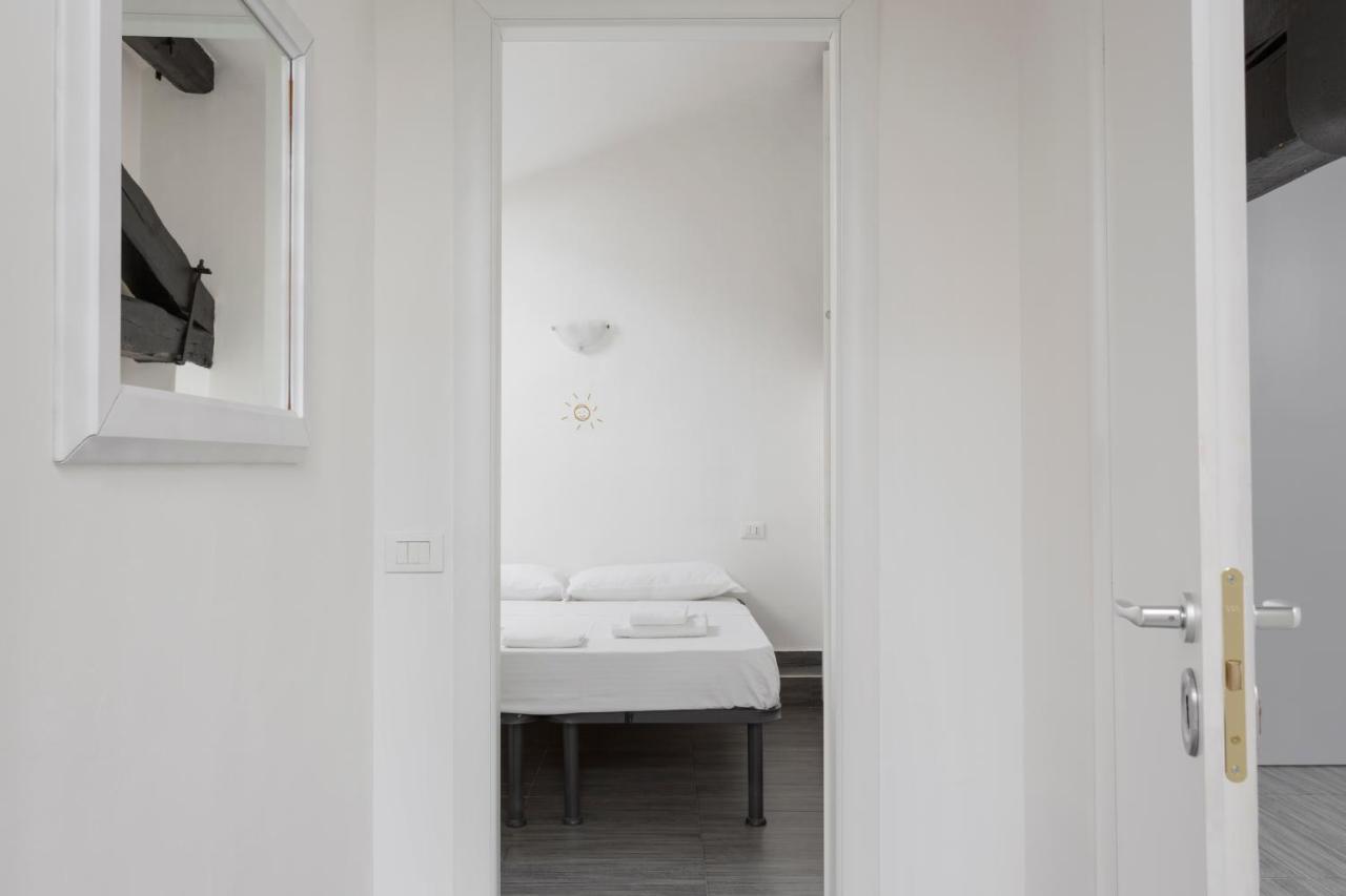 2 Bedroom 2 Bathroom Apt - Duomo 1 Μιλάνο Εξωτερικό φωτογραφία