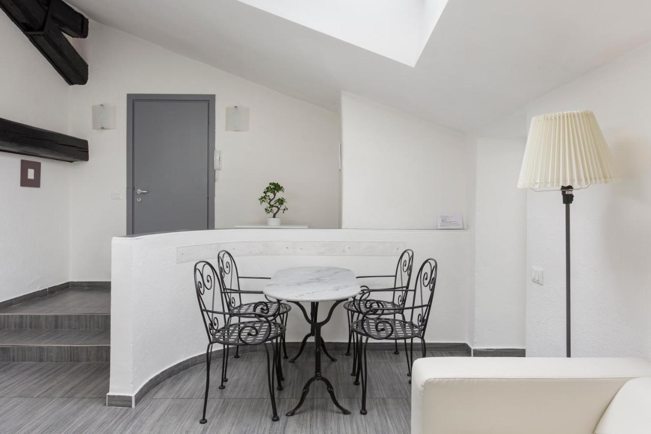 2 Bedroom 2 Bathroom Apt - Duomo 1 Μιλάνο Εξωτερικό φωτογραφία